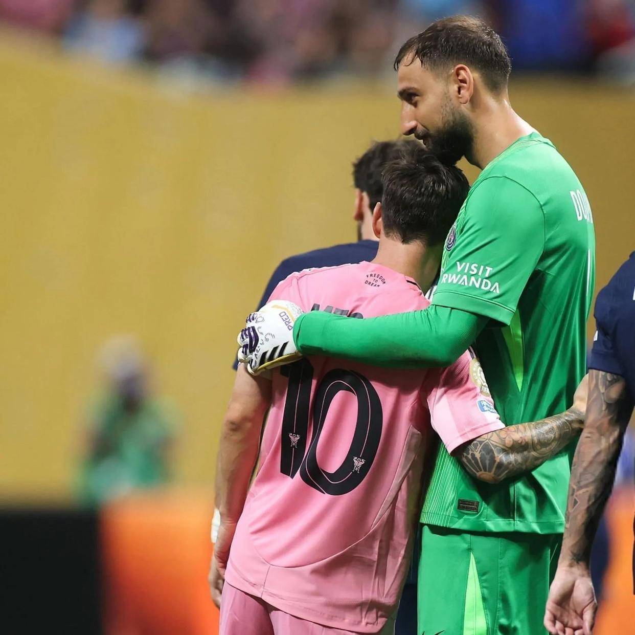 九游娱乐-梅西在切尔西比赛中出色发挥，大比分获胜引发热议！