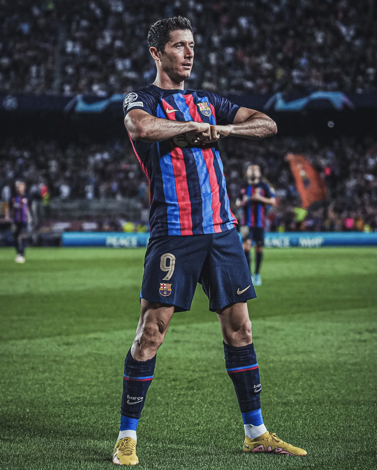 九游娱乐-莱万多夫斯基迎来十赛季高光表现，德国队球迷沸腾！的简单介绍